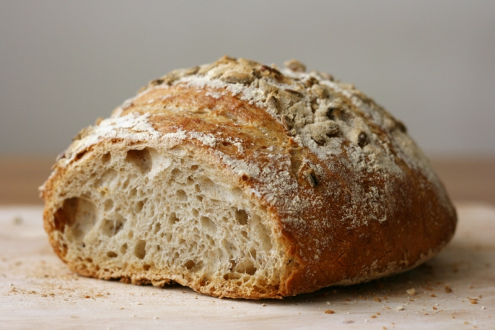 Low-sodium light whole wheat bread